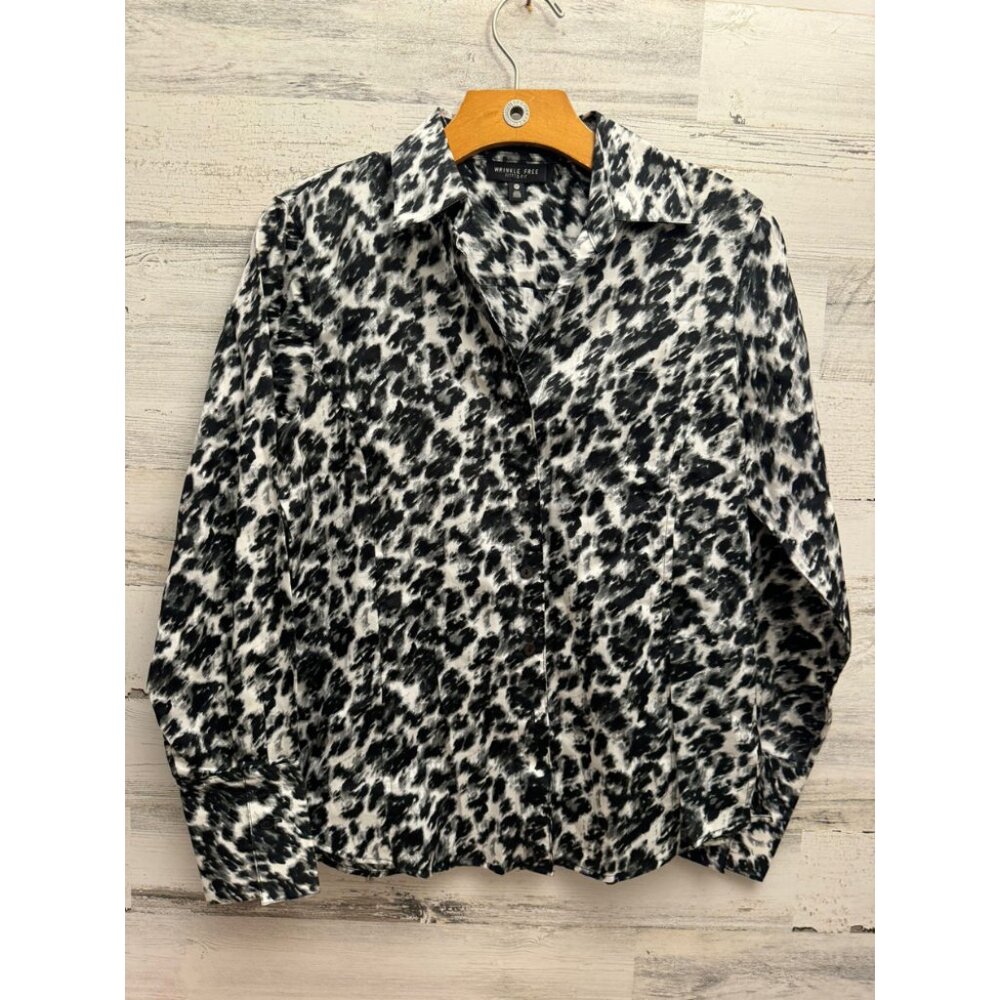 Fox Croft Button Up Shirt Wrinkle Free 8P Black White Leopard Print Fitted Fit